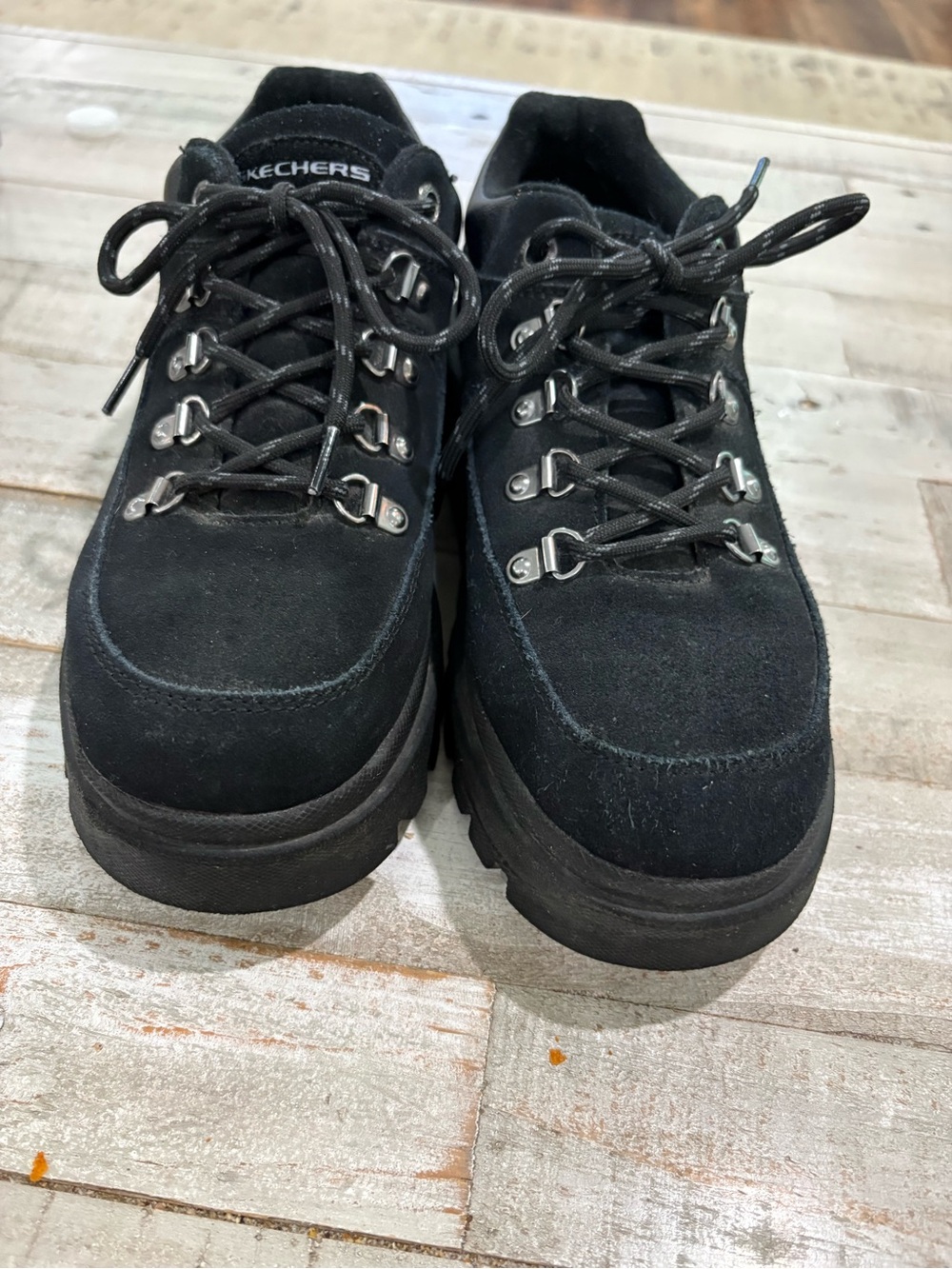 Skechers Womens Black Platform leather shoes - Picture 2 of 6